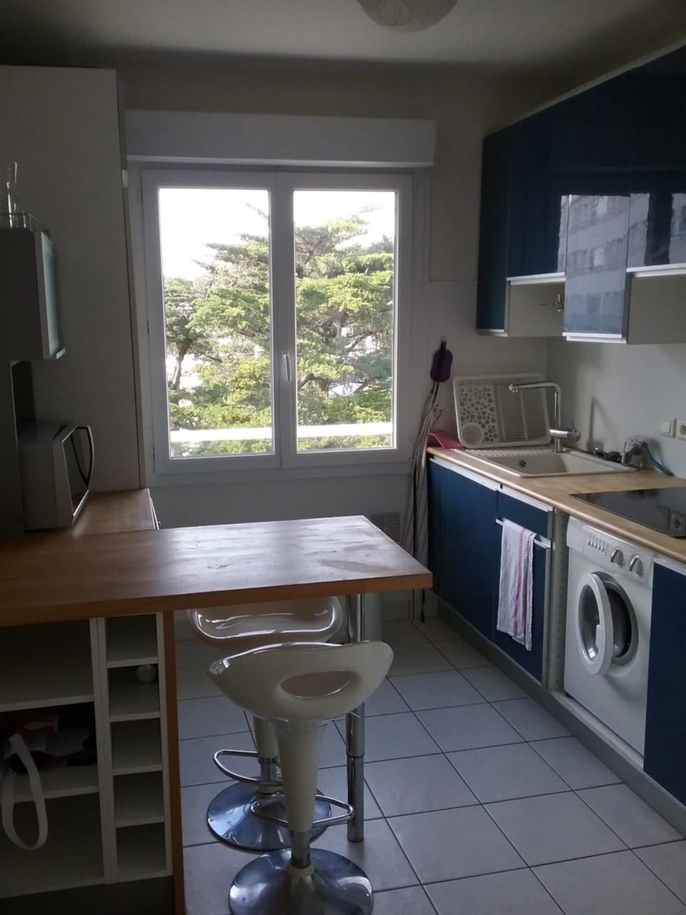 Kitchen or kitchenette, Dining area, oven, stove, toaster