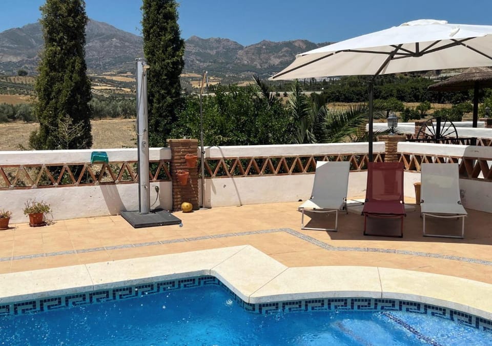 Mountain view, Pool view, Swimming pool
