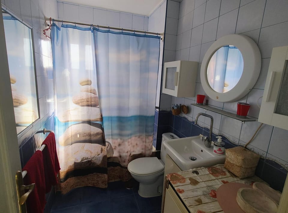 Toilet, Bathroom, Bath, towels
