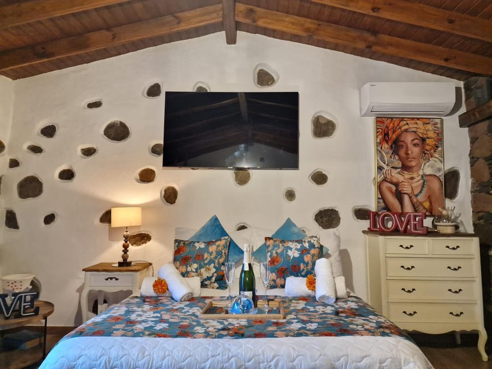 Romantic Casa Rural La Molinera Country House in Comarca Sur