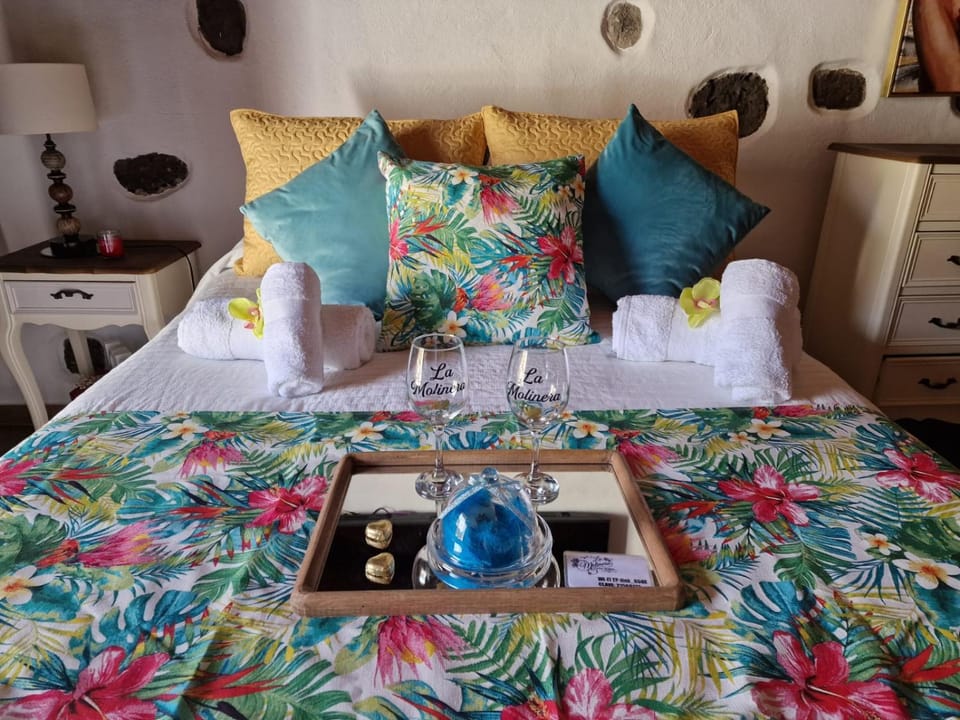 Romantic Casa Rural La Molinera Country House in Comarca Sur