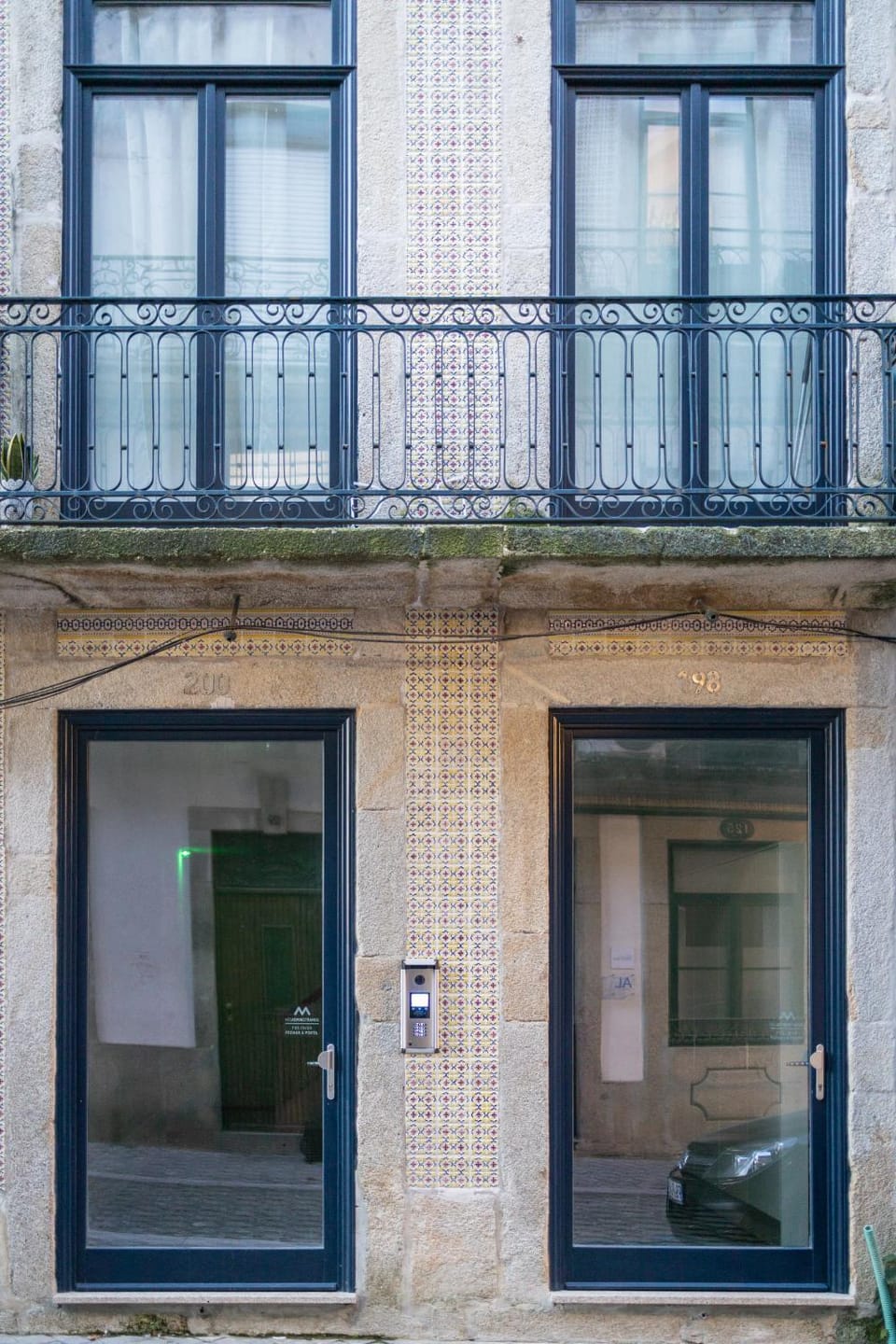 Facade/entrance