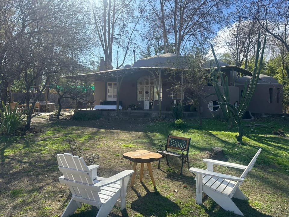 Property building, Spring, Day, Natural landscape, Garden, Garden view
