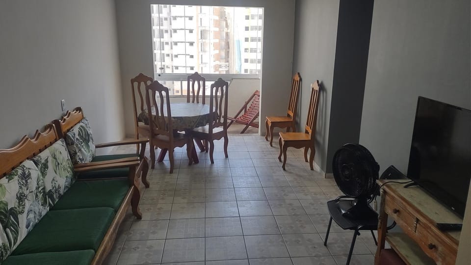 Apartamento com 03 quartos, vista para o mar, com suíte, 2 elevadores e garagem Apartment in Guarapari