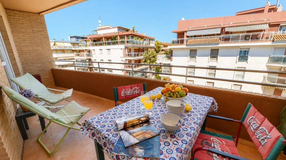 Balcony/Terrace, Quiet street view