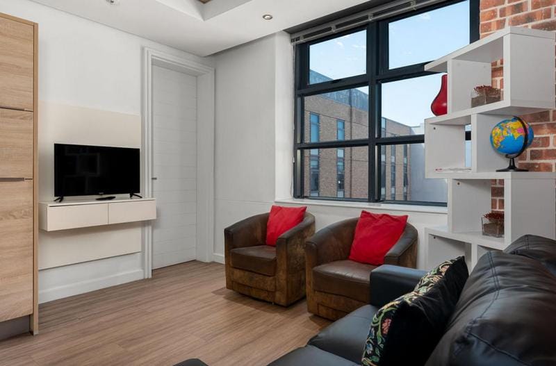 Communal lounge/ TV room