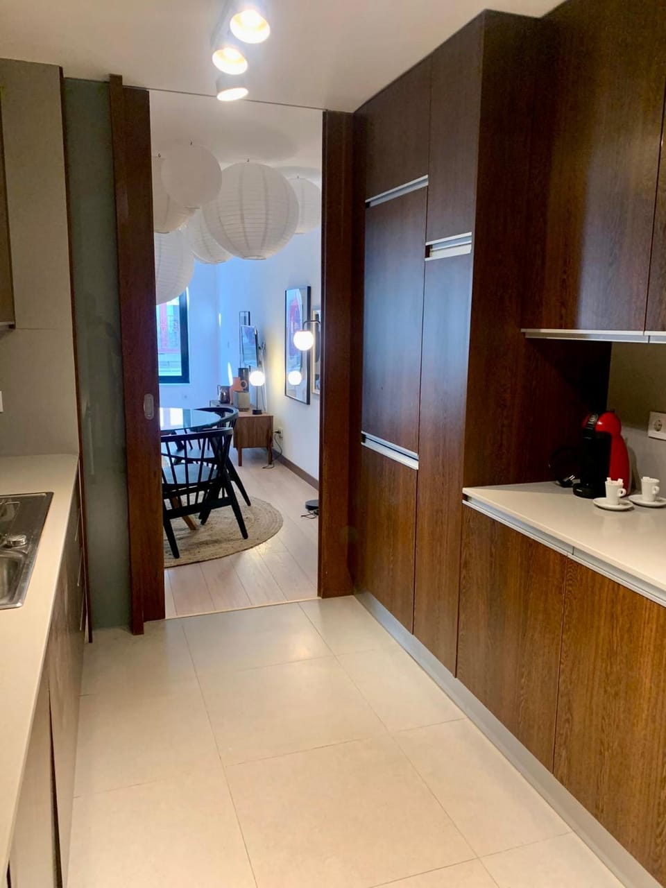 Kitchen or kitchenette, Dining area