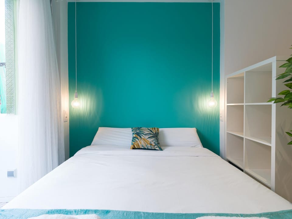 Bed, Bedroom