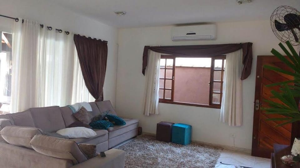 PARAISO DO ALEXANDRE para 15 hóspedes House in Caraguatatuba