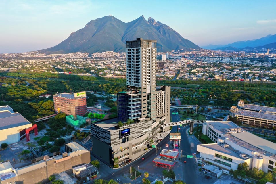 Bird's eye view, City view, Mountain view, Street view