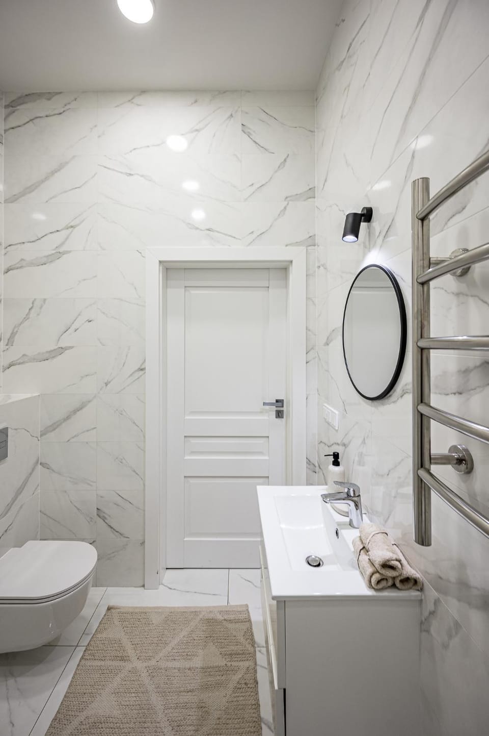 Shower, Toilet, Bathroom, towels