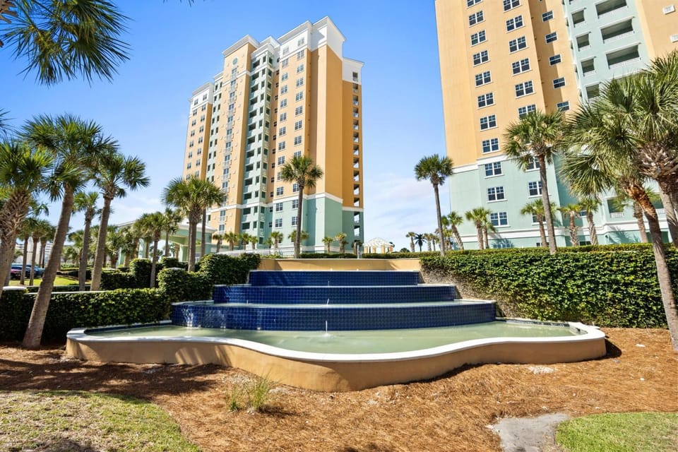 Property building, Day, Natural landscape