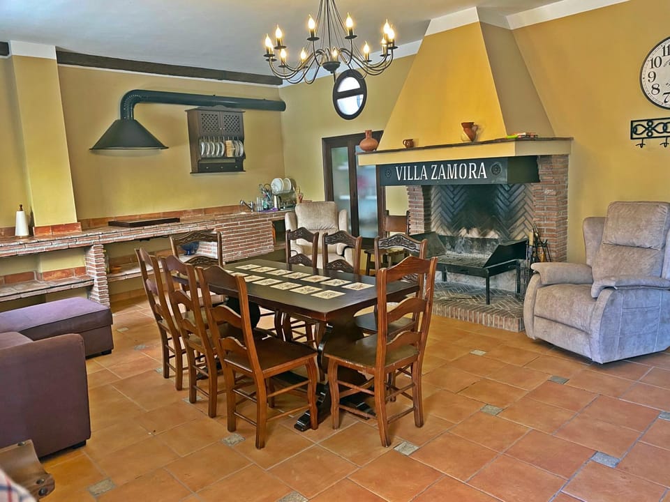 VILLA ZAMORA House in Andalusia