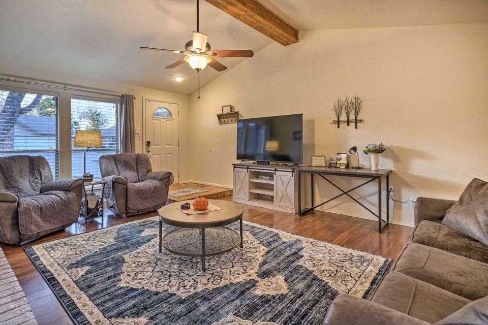 Home w/ Screened Porch ~ 10 Miles to Dtwn OKC! House in Norman