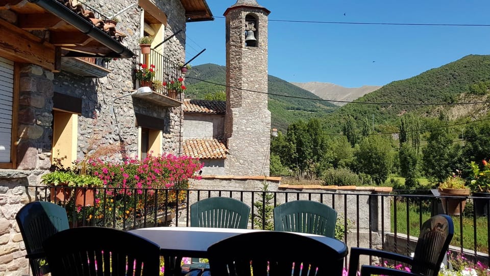 Day, Natural landscape, View (from property/room), Balcony/Terrace, Mountain view