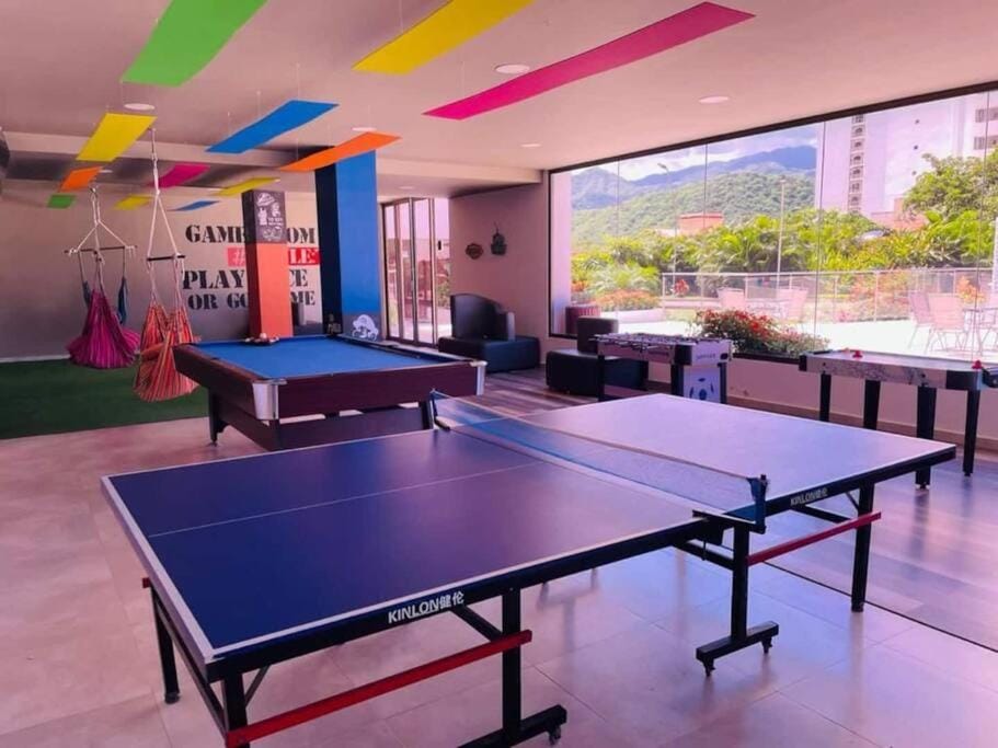 Game Room, Table tennis