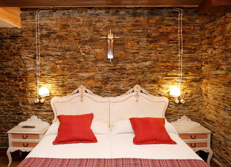CASA SAVIOR Bed and Breakfast in Galicia