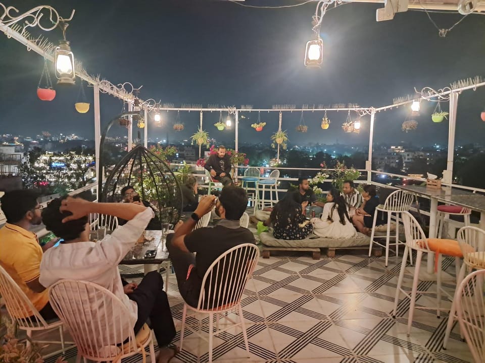 Raahi Backpacker's Hostel- Lake View Hostel in Udaipur