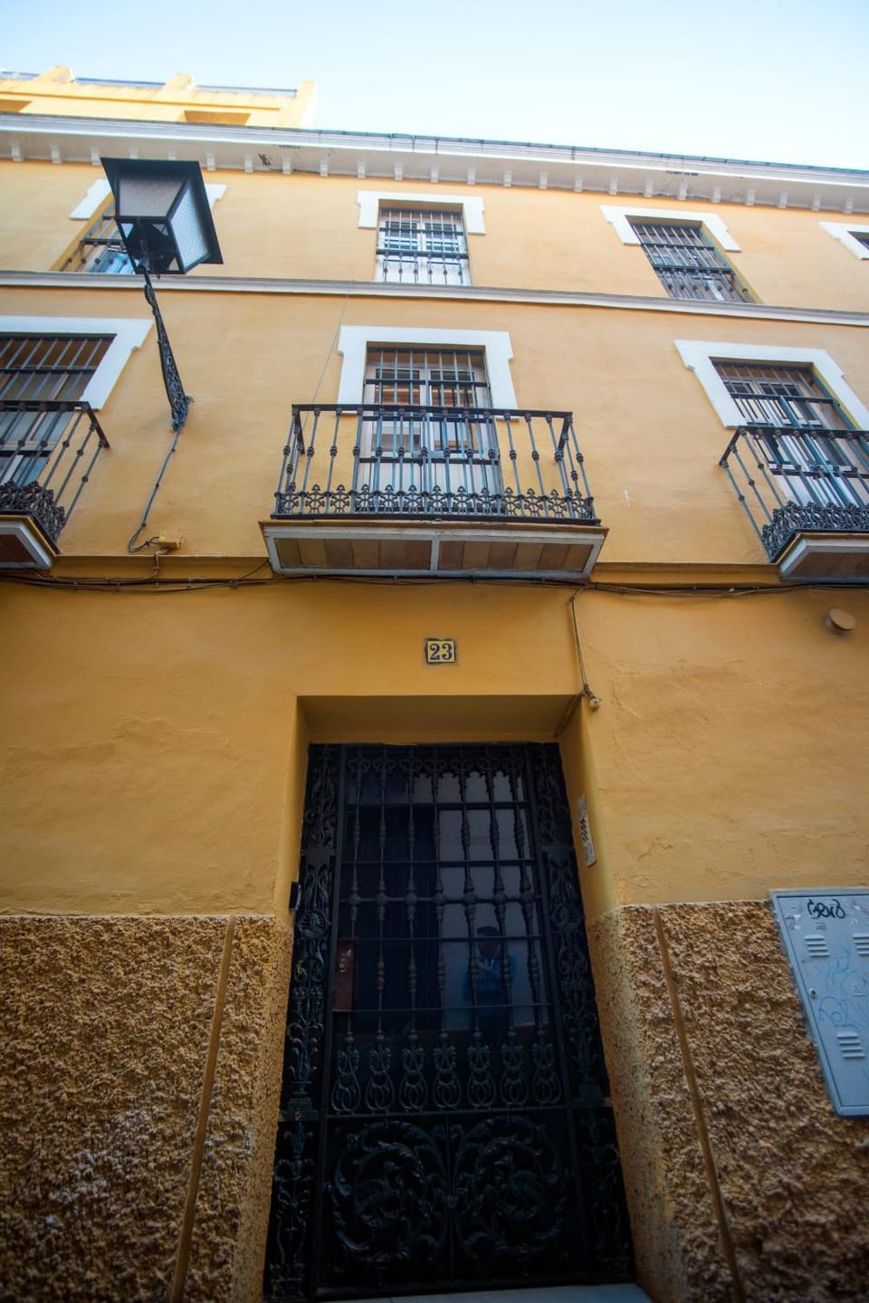 Facade/entrance