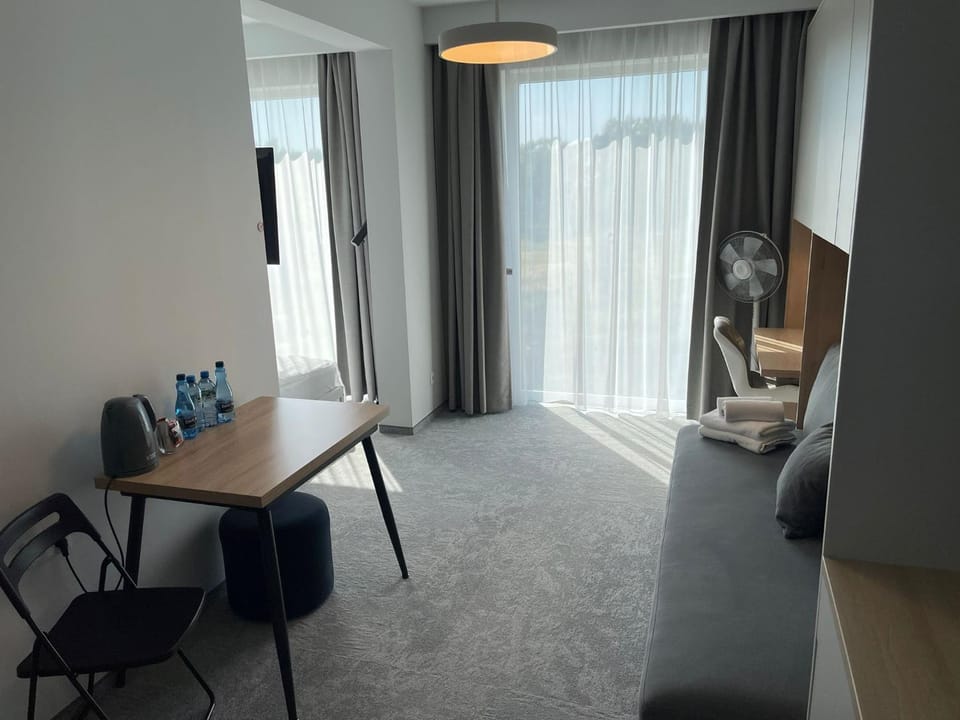 Living room, Photo of the whole room