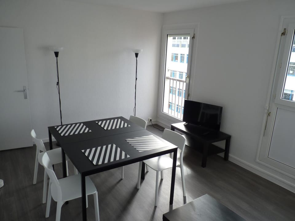 Résidence Kerhallet Apartment hotel in Brest
