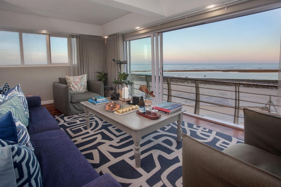 Lounge or bar, Beach, Beach