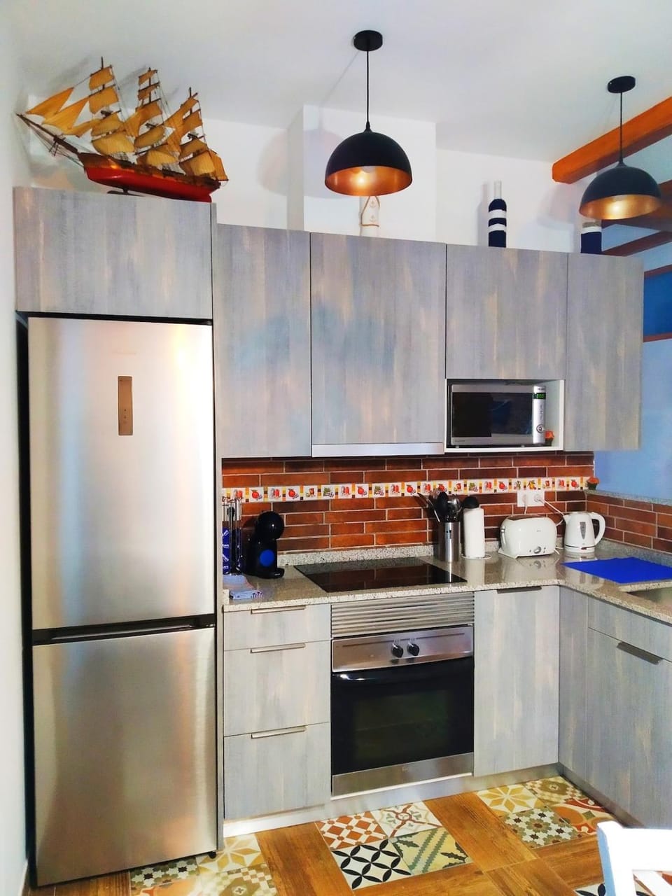 Kitchen or kitchenette