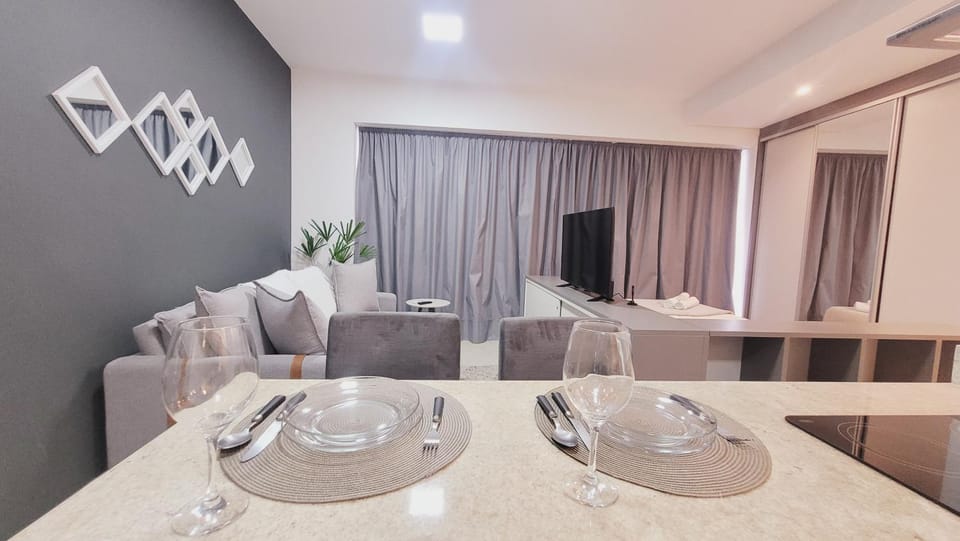 Living room, Dining area