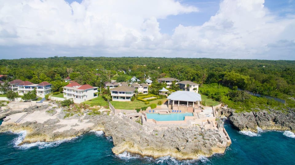 Negril Beach Front on The SOV Apartment in West End