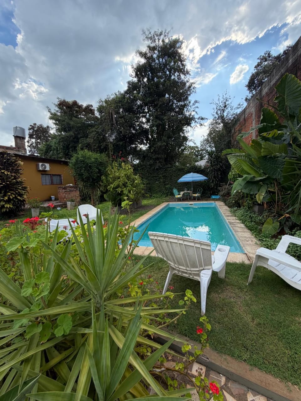 Apart Pequeño Loft con piscina compartida en Cataratas para 2 personas Apartment in Puerto Iguazú
