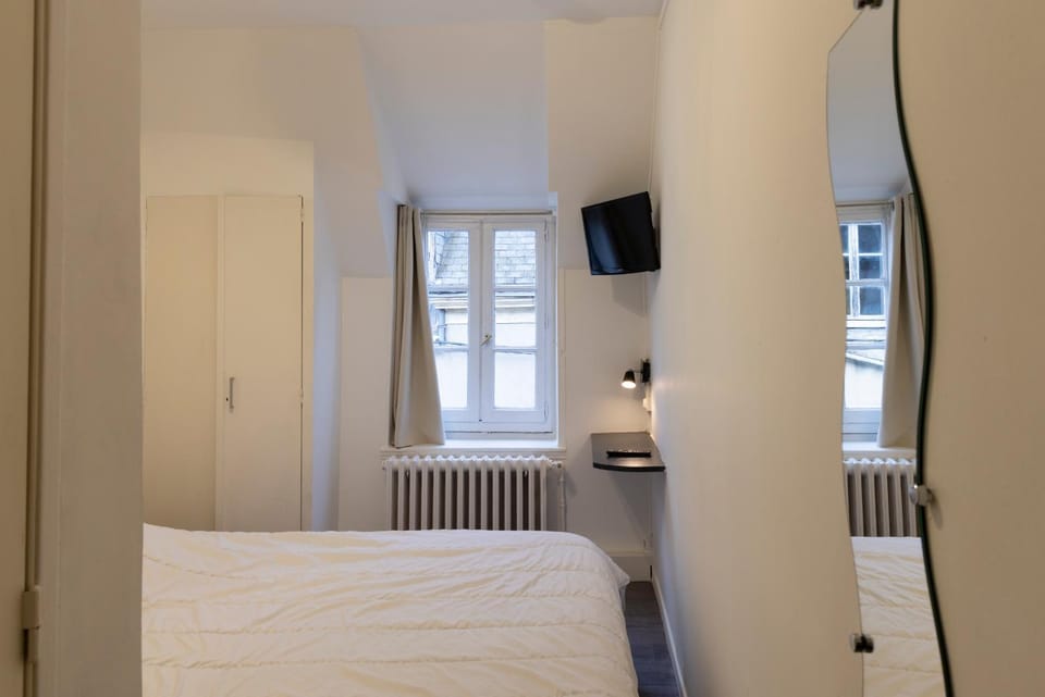 Hôtel Du Bellay Hotel in Blois