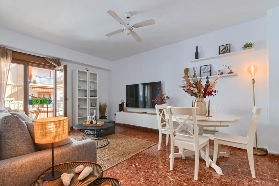 TV and multimedia, Dining area