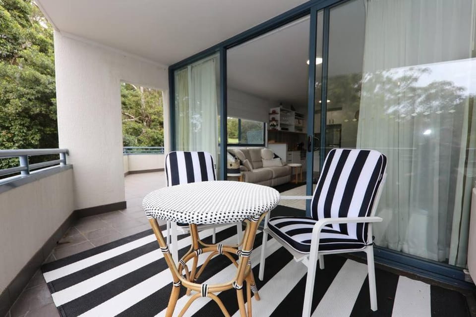 Patio, Balcony/Terrace, Seating area