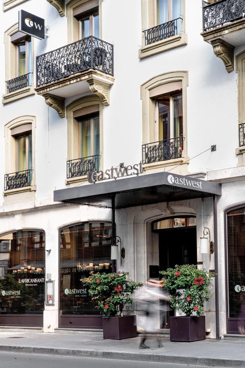 Property building, Facade/entrance