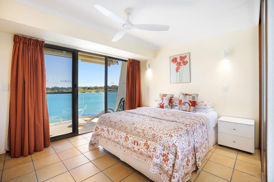 Aqua Linea 6 Noosa Parade 82 Apartment in Noosa Heads