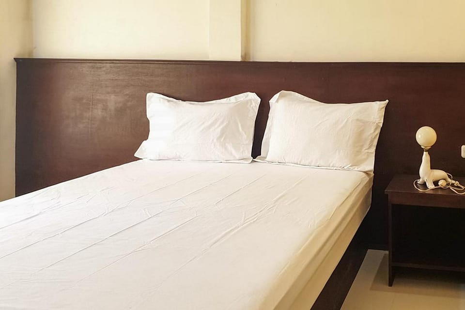 Bromo 22 Homestay Syariah near Terminal Bayuangga Probolinggo Mitra RedDoorz Hotel in East Java