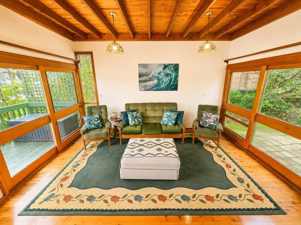 Cottage on the Lake - peaceful Burrill Lake escape House in Burrill Lake