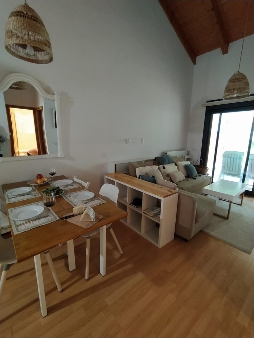 Living room, Dining area