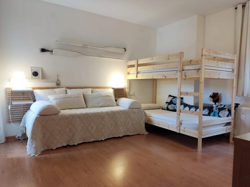 Property building, Living room, Bedroom