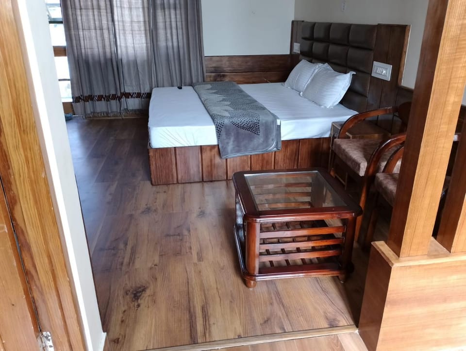 Mathan View Homestay - 3min Drive to Kullu-Manali Airport Vacation rental in Himachal Pradesh