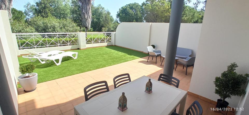 Patio, Garden view