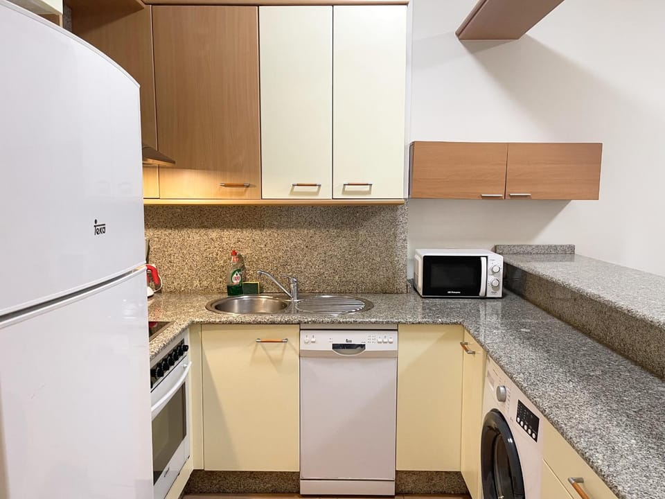 Estudio en Velázquez Moreno 40 1ºB Apartment in Vigo