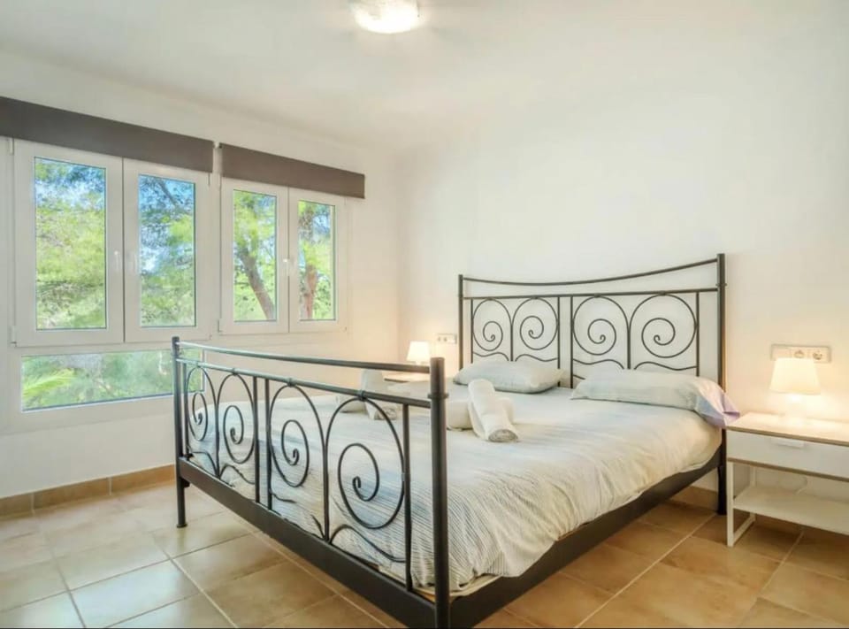 Apartamentos Los Pinos Apartment in Llevant
