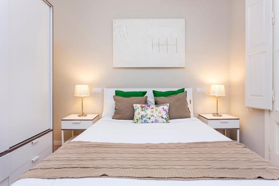 Bed, Bedroom