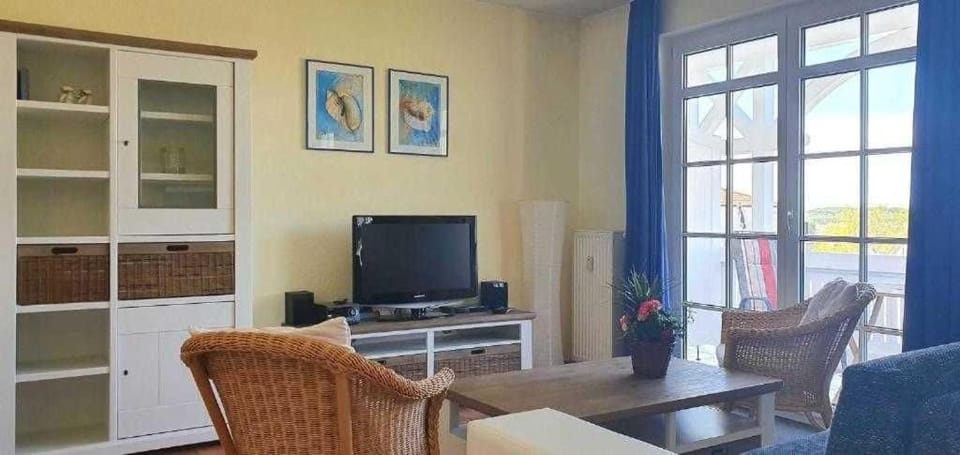 TV and multimedia, Seating area