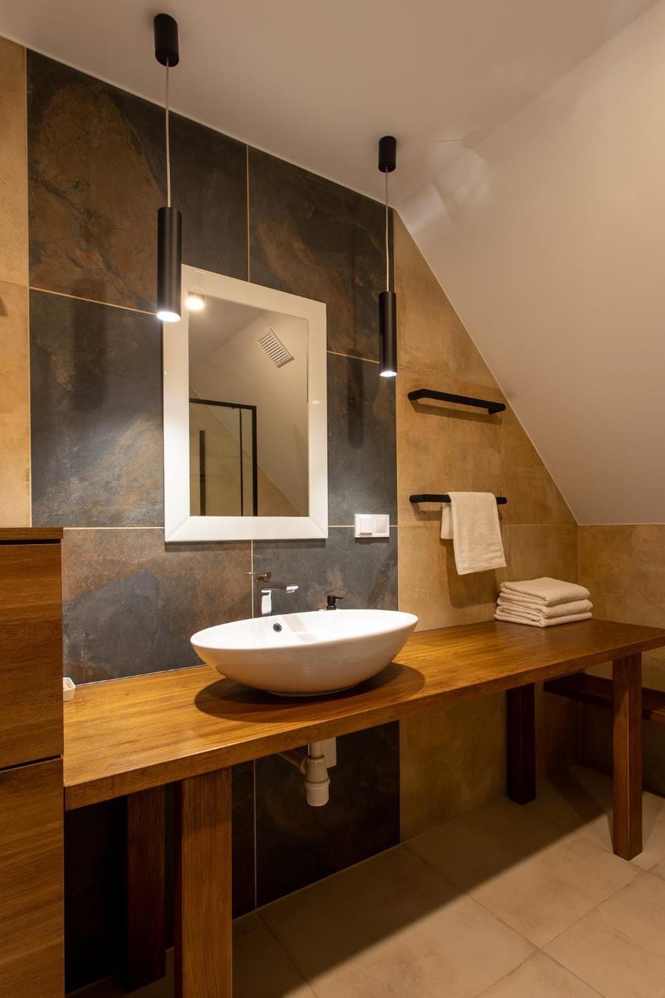 Toilet, Spring, Bathroom, towels