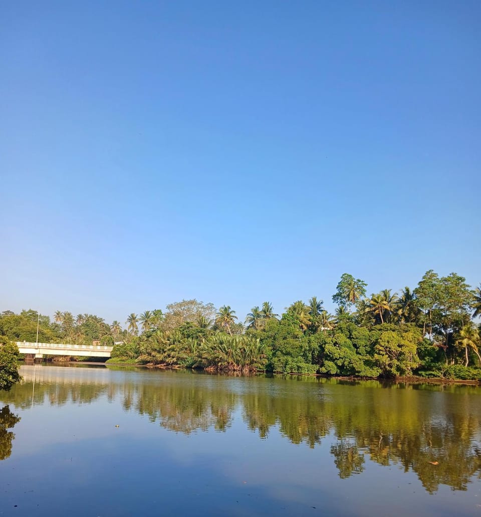 River Side Holiday Inn Bed and Breakfast in Southern Province
