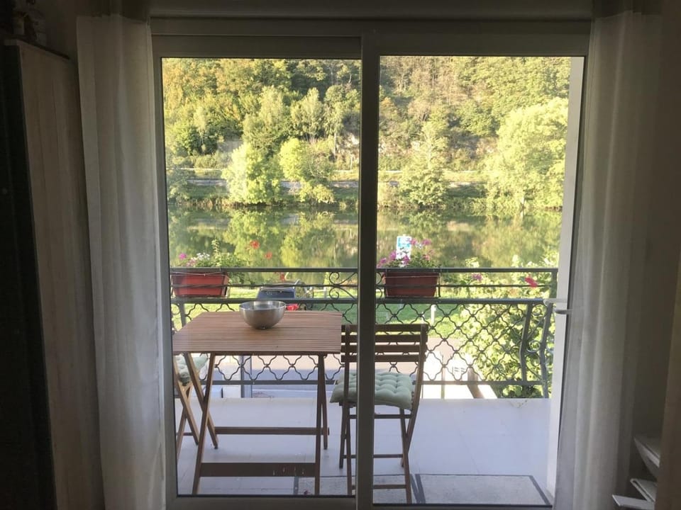 Balcony/Terrace, Garden view