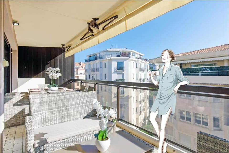 Carlton area XXL luxe 1 bed with large terrace Apartment in Cannes