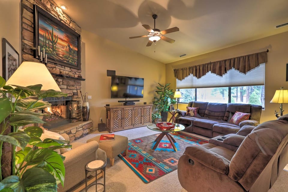 Arizona Home w/ Patio, Fire Pit & Gas Grill House in Williams